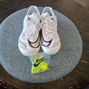 Nike Unisex Zoom JA FLY V4 Track and Field Spikes. M 8 or W 9.5